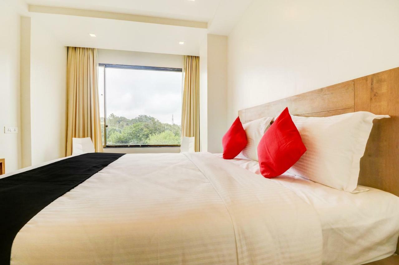Hotel The Orange Flag Aurangabad  Ngoại thất bức ảnh