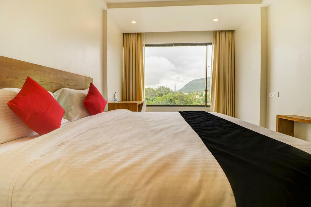 Hotel The Orange Flag Aurangabad  Ngoại thất bức ảnh