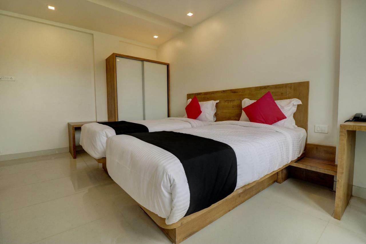 Hotel The Orange Flag Aurangabad  Ngoại thất bức ảnh